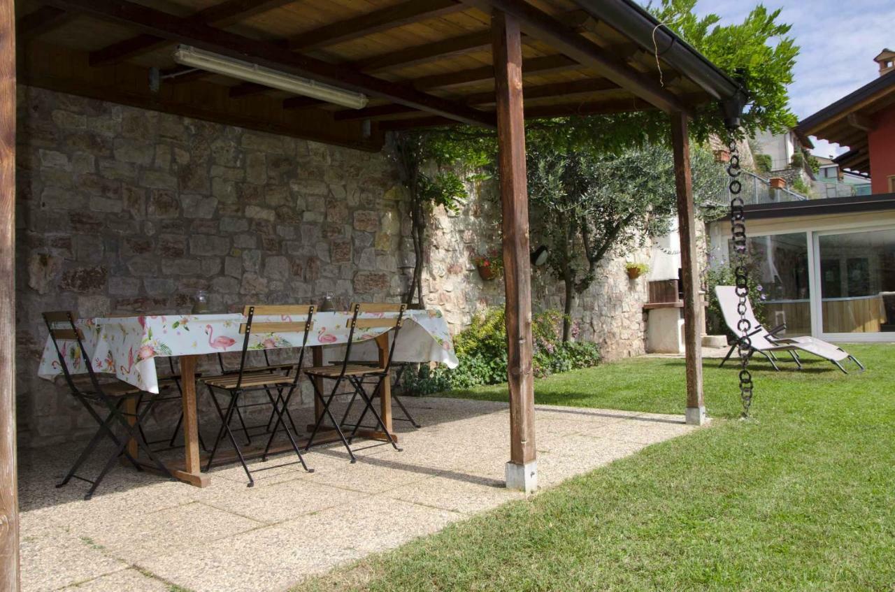 Glicine Villa Brentonico